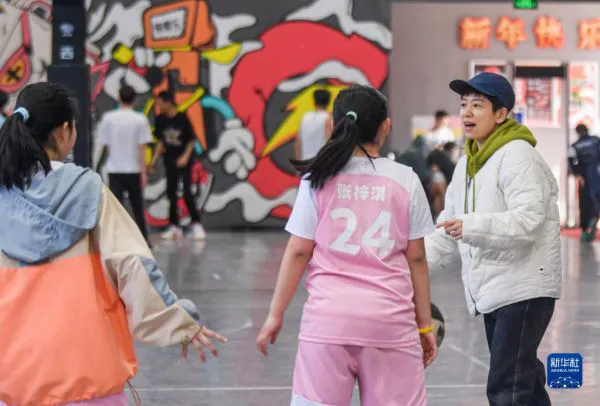 篮球专项力量训练课计划怎么写_0